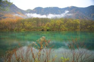 9 Days in the Japanese Alps Autumn Itinerary 7 A beautiful view of Taisho Pond